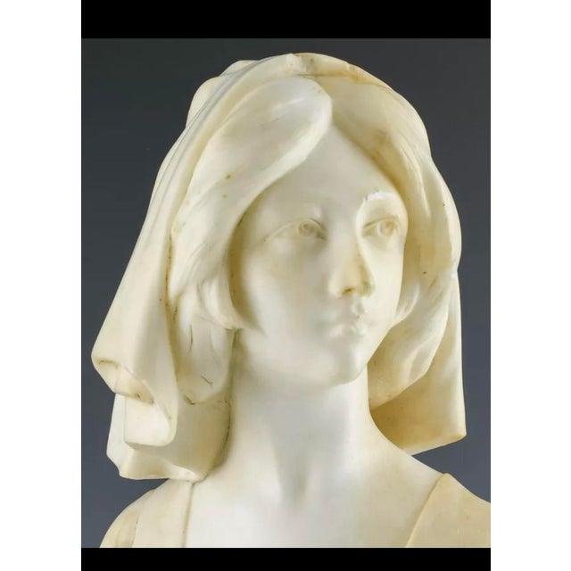 1900 - 1909 Italian Alabaster Bust of a Young Woman, Circa 1900 For Sale - Image 5 of 9