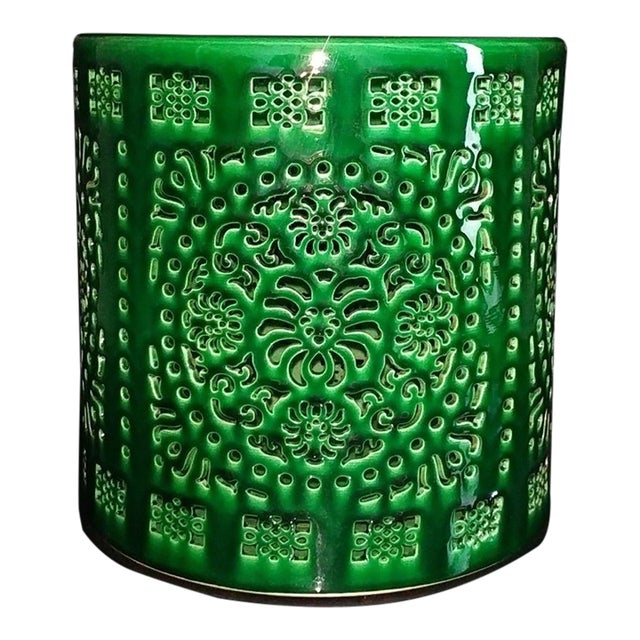Late 20th Century Green Glazed Reticulated Porcelain Brush Pot For Sale