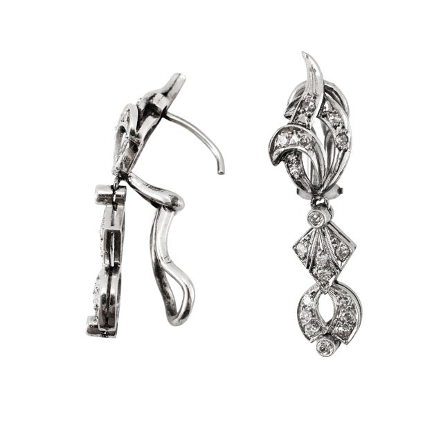 Early 20th Century Antique Art Deco Mix Metal Gold Silver Palladium 0.65ct Diamond Dangle Earrings, Pair For Sale - Image 5 of 8