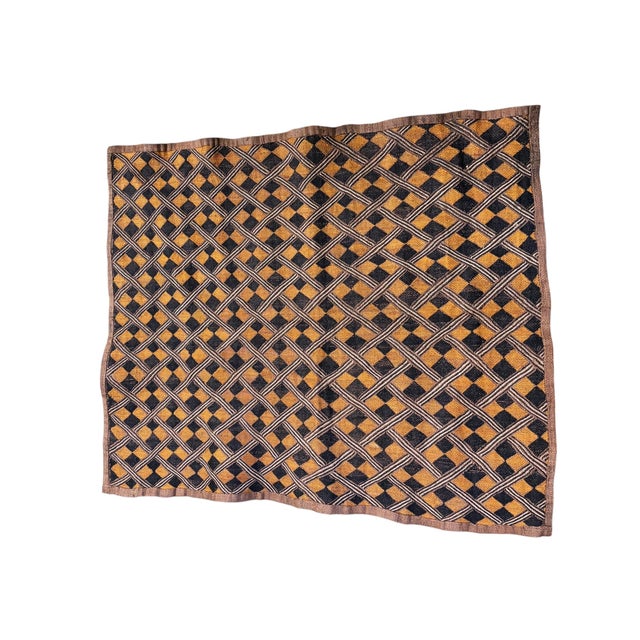 Vintage Lg African Tribal Kuba Kasai Velvet Raffia Textile 32.5" For Sale In New York - Image 6 of 6