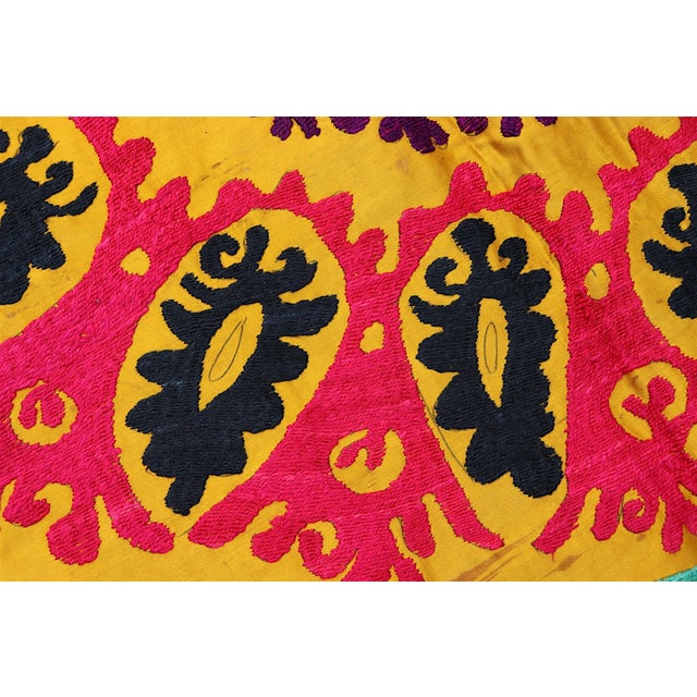 Vintage Hand Embroidered Suzani Wall Hanging, 1920s For Sale - Image 14 of 18