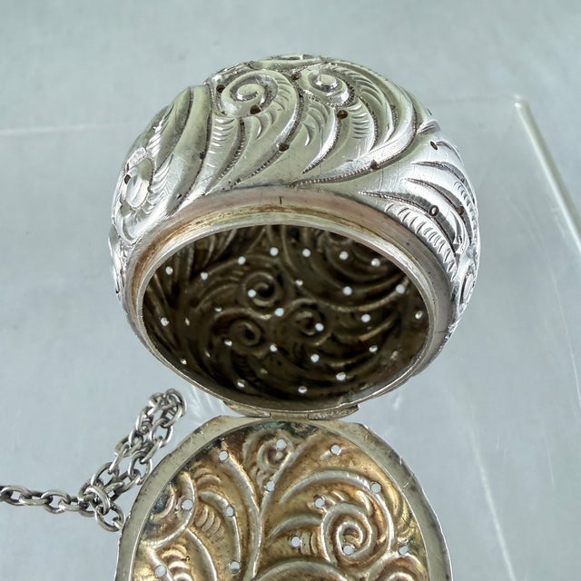 1900s Webster Estate Sterling Silver Tea Ball Infuser For Sale - Image 10 of 12