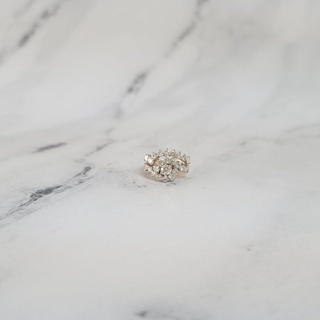 Contemporary Two Carat Diamond Wedding Ring Set, Size 7 For Sale - Image 3 of 5