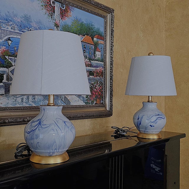 Pair of Jonathan Y Holly Marbleized Ceramic Table Lamps in Blue & White For Sale - Image 15 of 18