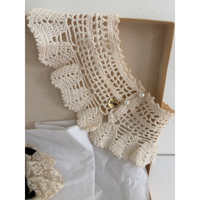 Textile Vintage Handmade Brugge Belgian Lace Collar Collection With Lace Cravat in Original Neiman Marcus Box – Set of 5 For Sale - Image 7 of 17