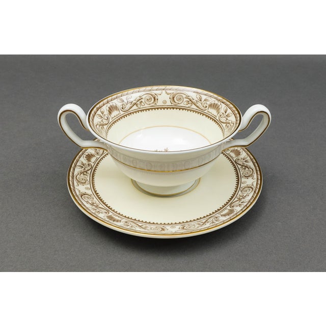 Wedgwood Mid 20th Century Wedgwood England Runnymede Cream Bone China Cream Soup Bowls & Saucers Set- 8 Pieces For Sale - Image 4 of 8