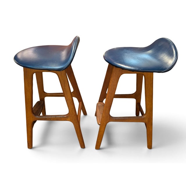 Erik Buch Pair of Mid Century Modern Barstools by Erik Buch For Sale - Image 4 of 4