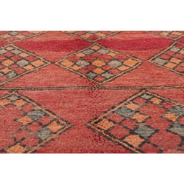 Tribal Vintage Red Boujad Moroccan Rug - 05'10 X 08'05 For Sale - Image 3 of 10