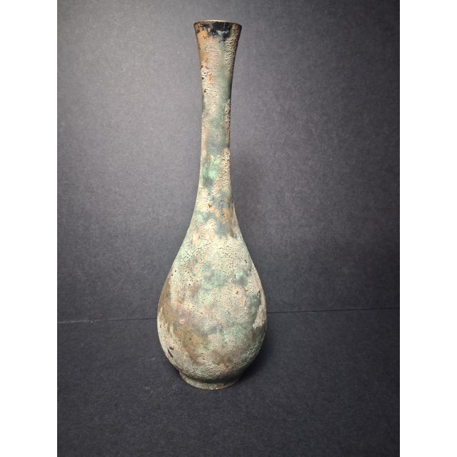 Minimalist Takaoka Vertigris Patina Bronze Ikebana 9" Bud Vase For Sale - Image 10 of 15