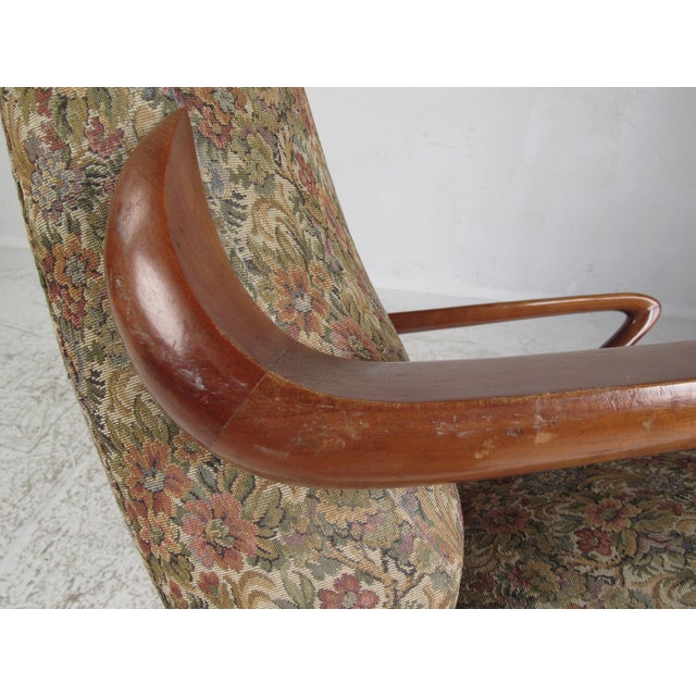 1950s Mid-Century Italian Lounge Chair in the Style of Paolo Buffa For Sale - Image 11 of 11