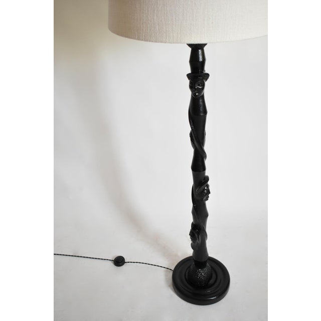 Africanist Ebonised Wood Floor Lamp, 1970s For Sale - Image 4 of 6