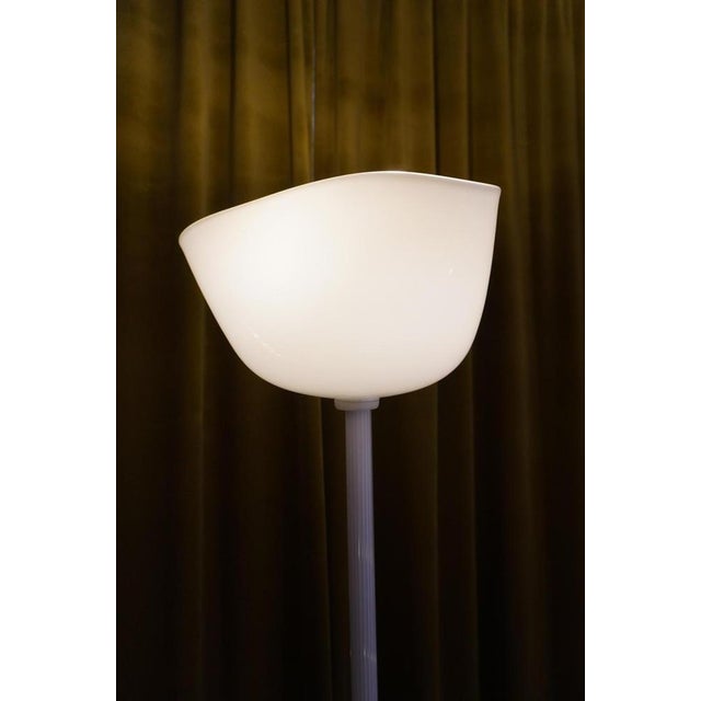 Tricorno Floor Lamp in Opaline Glass by Ludovico Diaz De Santillana for Venini, 1980s For Sale - Image 6 of 12
