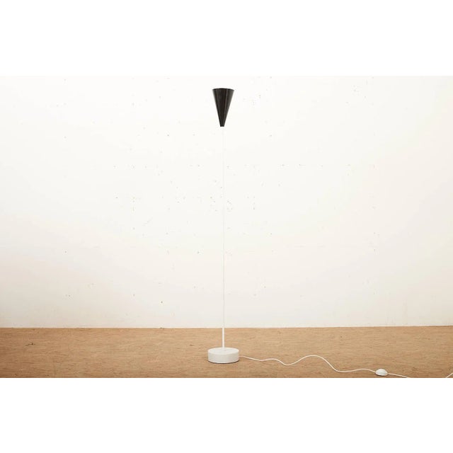Ceiling floodlight, white marble base, white lacquered tubular steel frame, black sheet metal shade, E 27 socket, pedal...