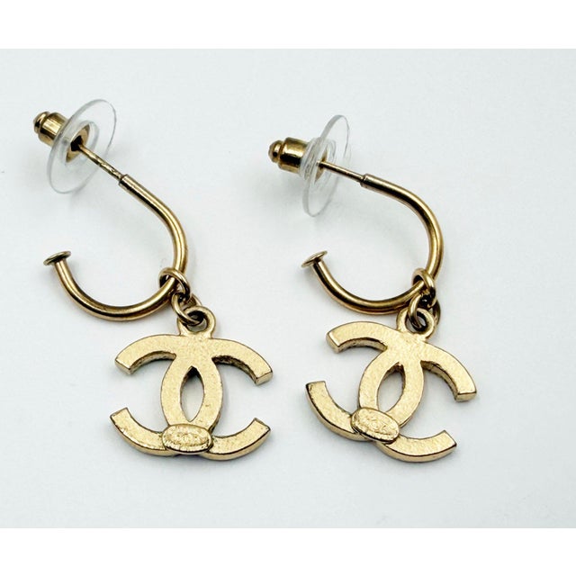Chanel Chanel Gold CC Crystal Moscova Hoop Piercing Earrings, A Pair For Sale - Image 4 of 5