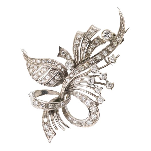19.2k Gold and Diamond Brooch For Sale