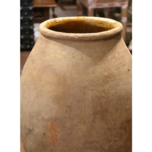 Early 19th Century French Provincial Terracotta Olive Jar From Provence For Sale - Image 4 of 9