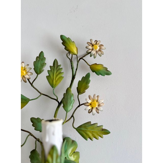 French Tole Painted Daisy Floral Wall Sconces, 1970, Set of 2 For Sale - Image 14 of 18