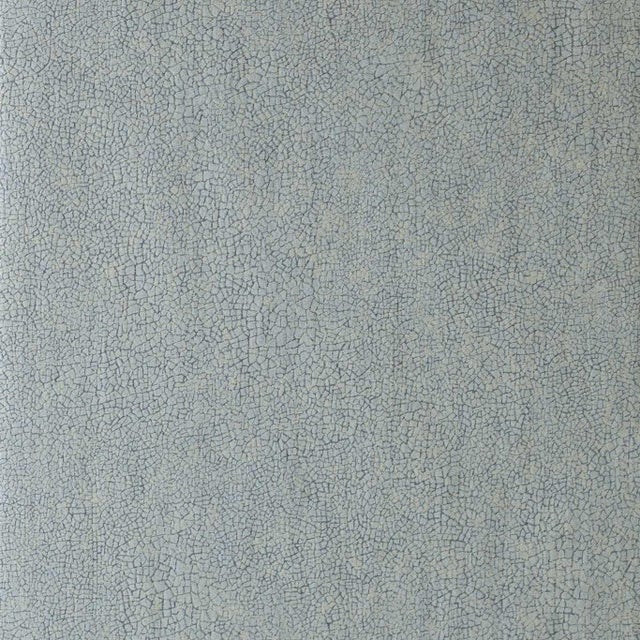 Harlequin Igneous Wallpaper in Moonstone For Sale