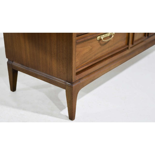 1960s Mid Century Modern Walnut Dresser by United Furniture For Sale - Image 11 of 15