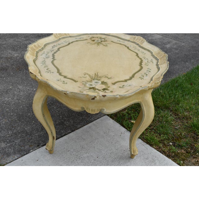 Italian Coffee Table Florentine Style Lacquered Painted Baroque Oval Tray 50s For Sale - Image 10 of 13