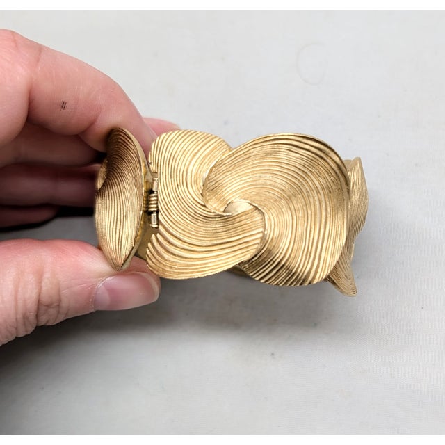 Vintage 1986 Signed Trifari Goldtone & Brown Enamel Cuff Bracelet For Sale In Philadelphia - Image 6 of 11