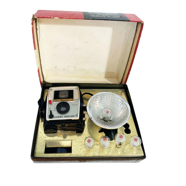 Black Vintage Ansco Cadet Reflex Camera W/ Flash, Manual, Original Box *B&w and Color For Sale - Image 8 of 8