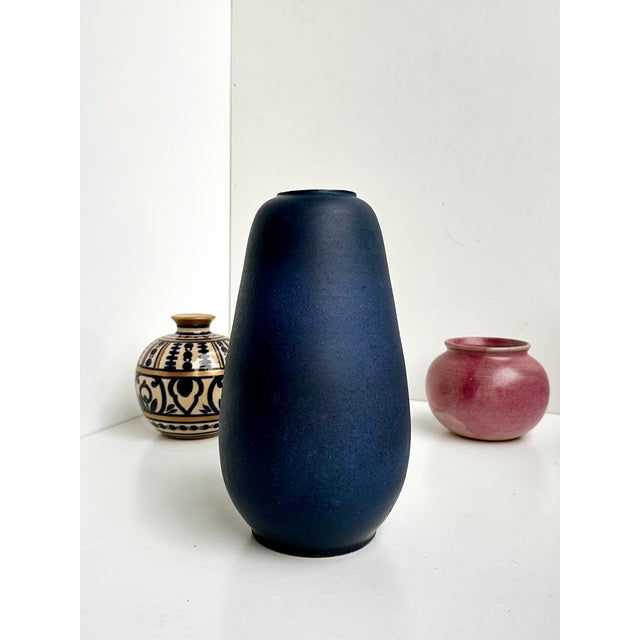 Ceramic Vintage Studio Ceramic Vase in Matte Midnight Blue by Andreas Kastl, Germany, 1950s For Sale - Image 7 of 13