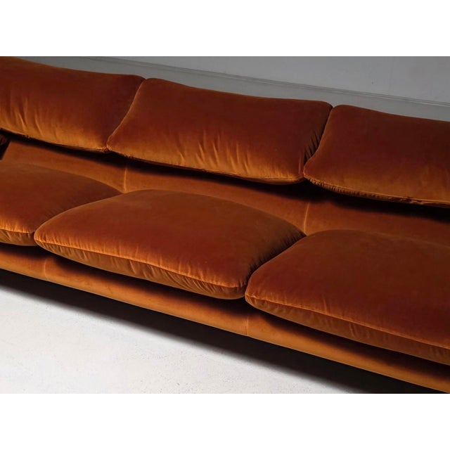 Maralunga Sofa in Burned Orange Velvet by Vico Magistretti for Cassina, 1970s For Sale - Image 9 of 12