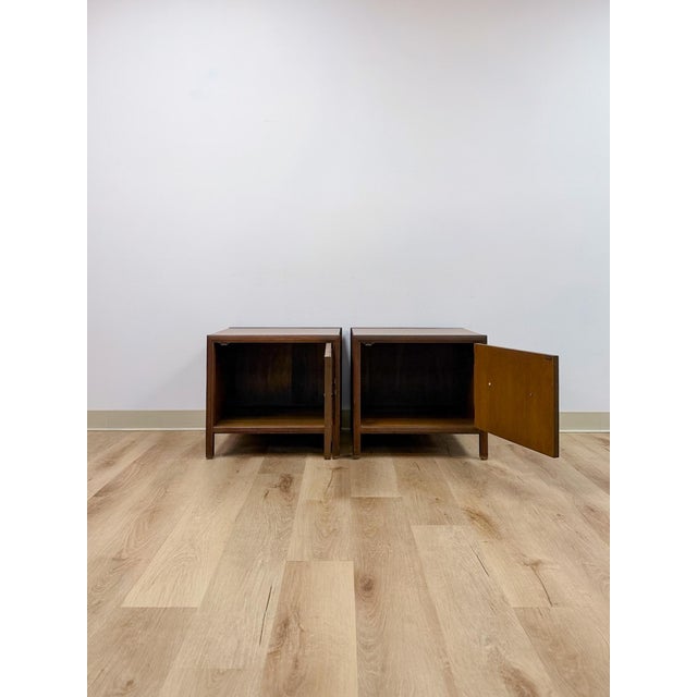 Pair of Vintage MCM Transitional Mersman Clover Walnut End Tables W/ Cabinet For Sale - Image 11 of 13