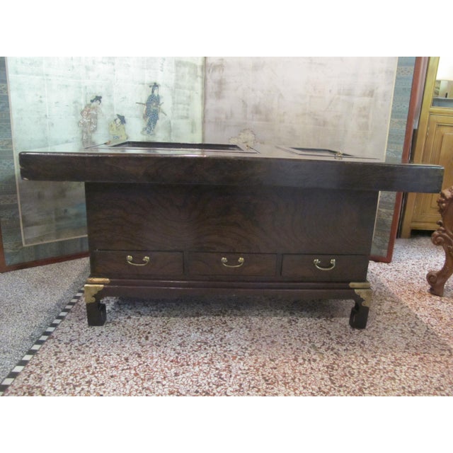 Hibachi Coffee Table / Japanese Hibachi Coffee Table For Sale | Antiques.com ... / Mid 20th century japanese hibachi table in dark wood grain with 3 lower pull out drawers and 2 upper food preparation compartments.