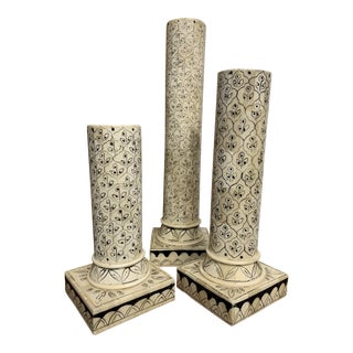 Late 19th Century Mughal Set of 3 Graduated Tessellated Bone Candle Holders With Floral Detail For Sale