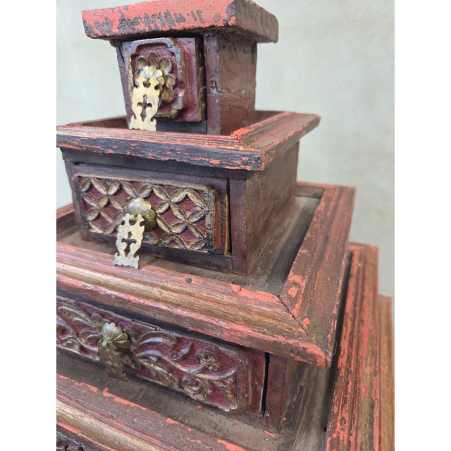 Vintage Sumatra, Indonesia Lacquer Pyramid Shaped Jewelry Box With Five Drawers For Sale In Denver - Image 6 of 13