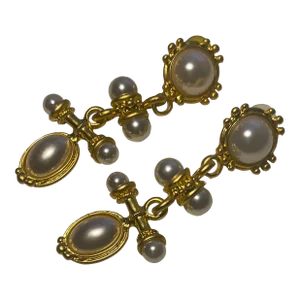 1940s Pair of Pearl/Gold Hanging Eearings - 2 Pieces