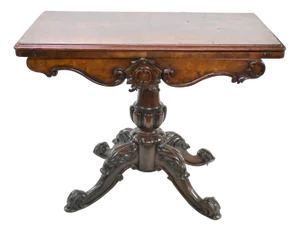Victorian Card Table in Walnut, 1890s
