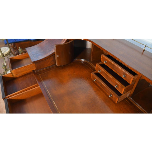 1930s English Regency Mahogany Inlaid & Leather Top Carlton Writing Desk For Sale - Image 12 of 17