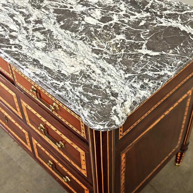 French 18th Century Louis XVI Style Inlay Mahogany Commode For Sale - Image 10 of 15