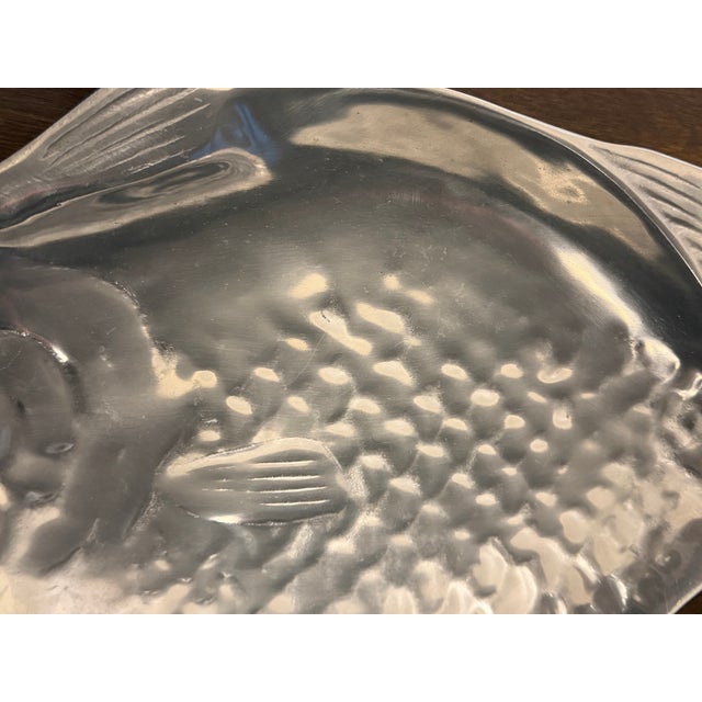 Coastal Vintage 1976 Arthur Court Cast Aluminum Fish Platter Carnelian Red Eye For Sale - Image 3 of 10