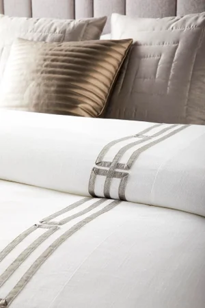 Remy Full/Queen Linen Duvet Cover, Optic White & Sterling