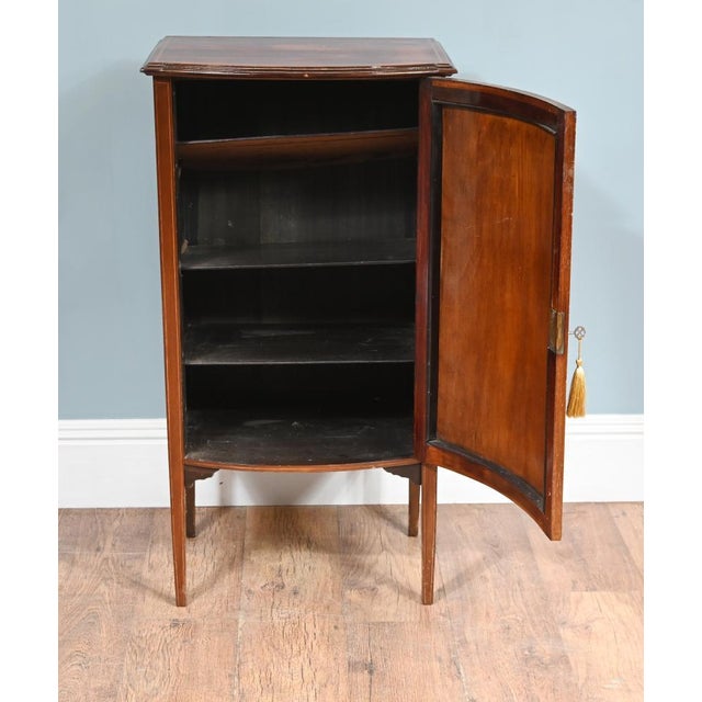Sheraton Revival Bow Front Side Cabinet in Mahogany, 1890 For Sale - Image 4 of 9