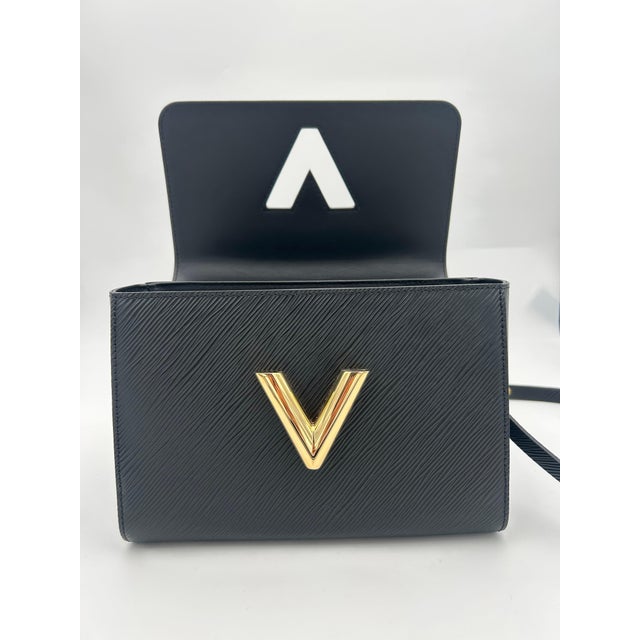 Louis Vuitton Black Epi Twist Mm Leather Handle For Sale - Image 12 of 12