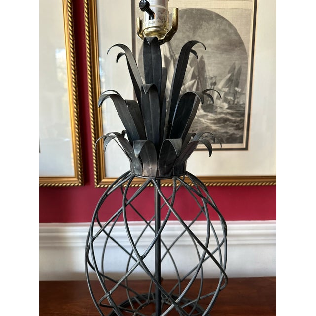Mid-Century Modern Iron and Tole Topiary Style Pineapple Lamp For Sale - Image 4 of 9