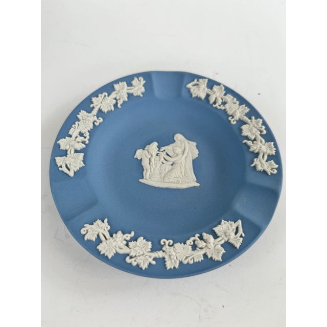 Vintage Wedgwood Blue Jasperware Ashtray or Catchall Dish For Sale In New York - Image 6 of 8