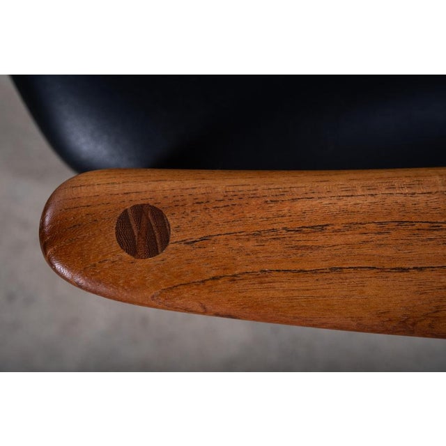 Armchairs in Elm attributed to Illum Wikkelsø for Niels Eilersen, 1950s, Set of 2 For Sale - Image 9 of 12