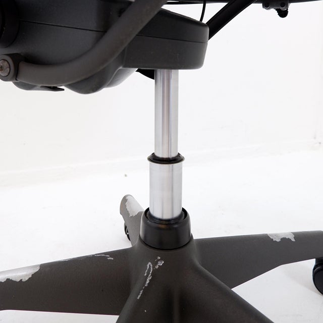 Vintage Aeron Office Chair from Herman Miller, 1990s For Sale - Image 14 of 18