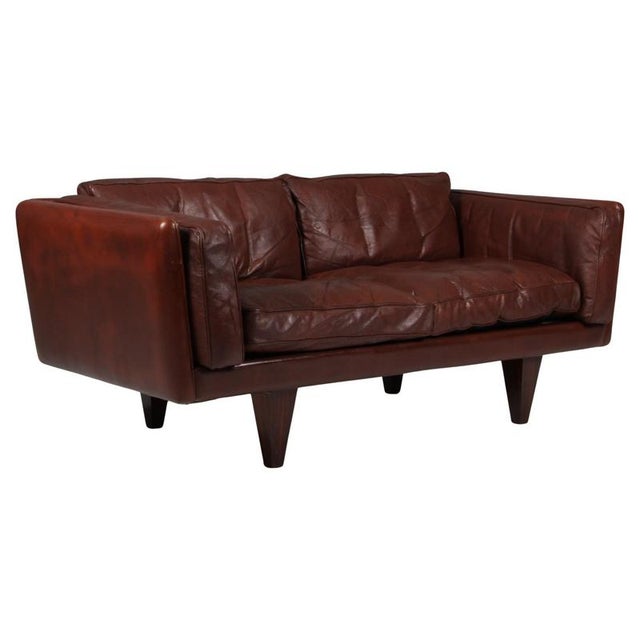 V11 2-Seater Sofa attributed to Holger Christensen for Illum Wickelsø, 1960s For Sale - Image 9 of 9