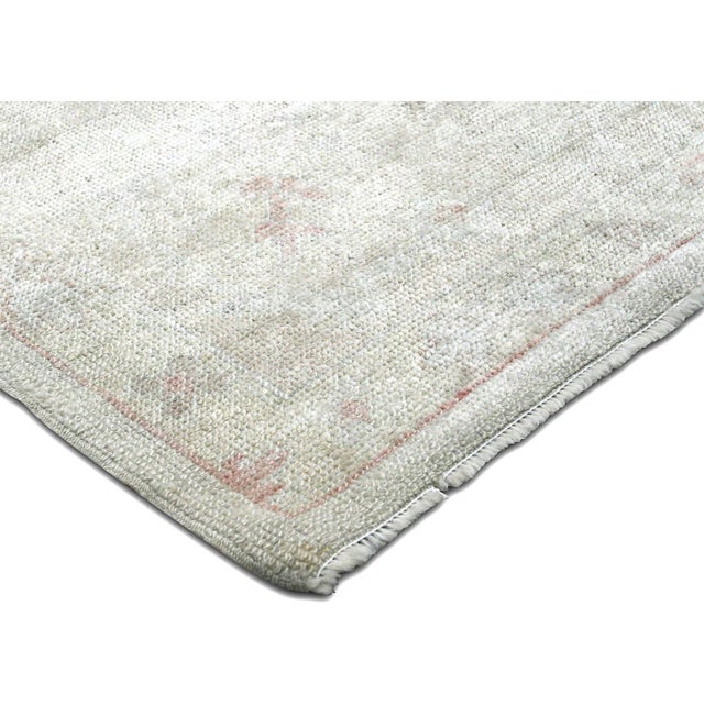 Traditional 1960s Turkish Oushak Rug For Sale - Image 3 of 6