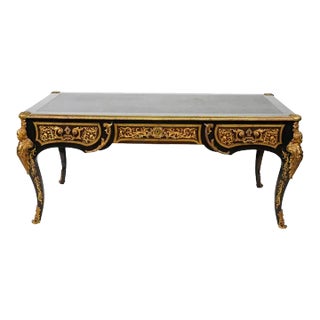 Early 19th Century Tooled Black Leather Top on Black Louis XV-Style Ormolu-Mounted Bureau Plat Desk For Sale