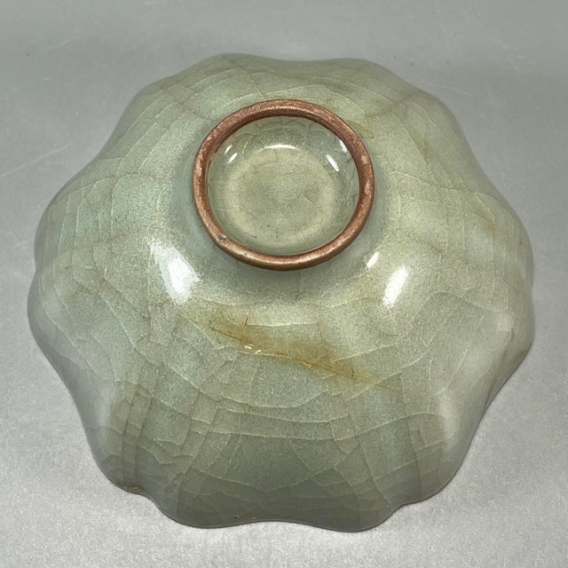 16th Century Antique Chinese Celadon Lobed Flower‑Form Bowl, Collectible For Sale - Image 5 of 5