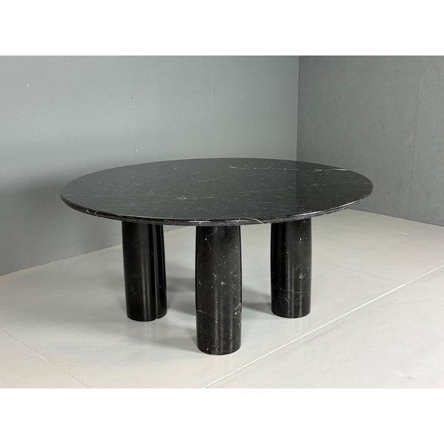 Black Il Colonnato Round Table in Black Marble attributed to Mario Bellini for Cassina, 1970s For Sale - Image 8 of 14