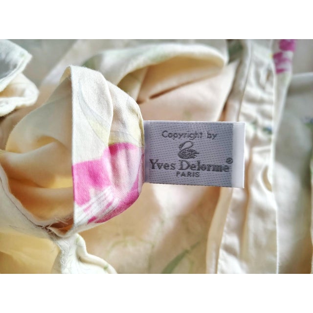 Yves Delorme / France "Fuchsia" Duvet Cover Set Full Size For Sale - Image 9 of 10